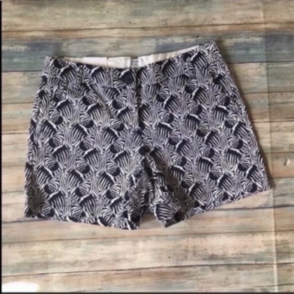 NWT Crown & Ivy Zebra Shorts - Picture 2 of 5